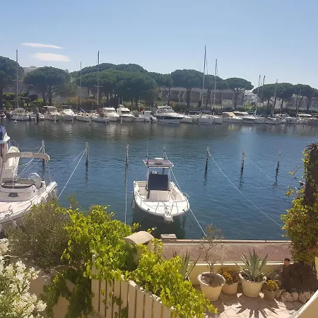 Marina Port Camargue Апартаменты Ле-Гро-дю-Руа